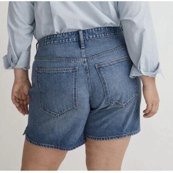 NWT | Madewell Plus  Relaxed Mid Length Denim Shorts Kimbrough Medium Wash 24W - Picture 4 of 9